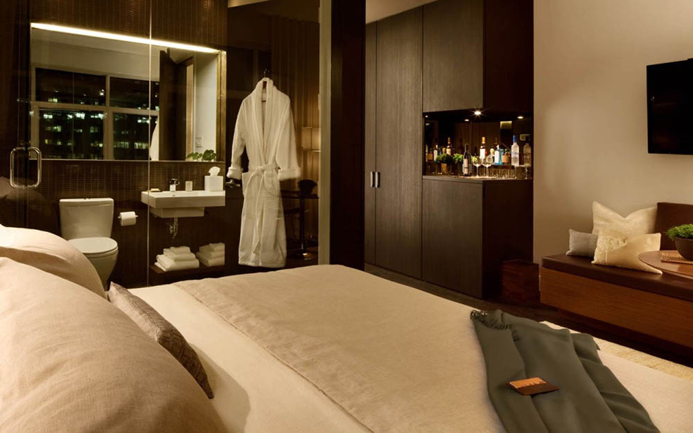 چیدمان اتاق هتل و تجهیزات آن باید به چه صورتی باشد؟