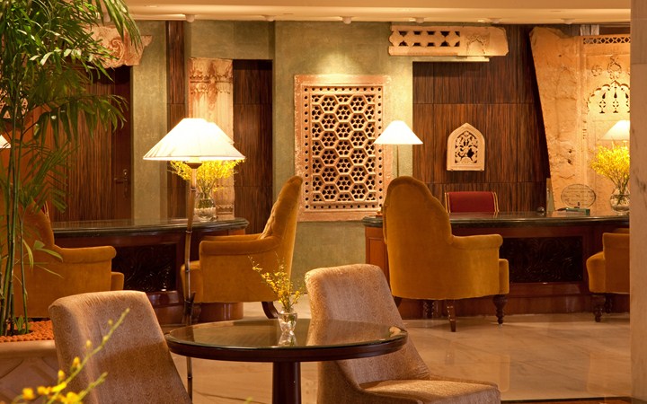 محموله کالاهای فرنگی تجهیز هتل‌ها وارد می‌شود! 