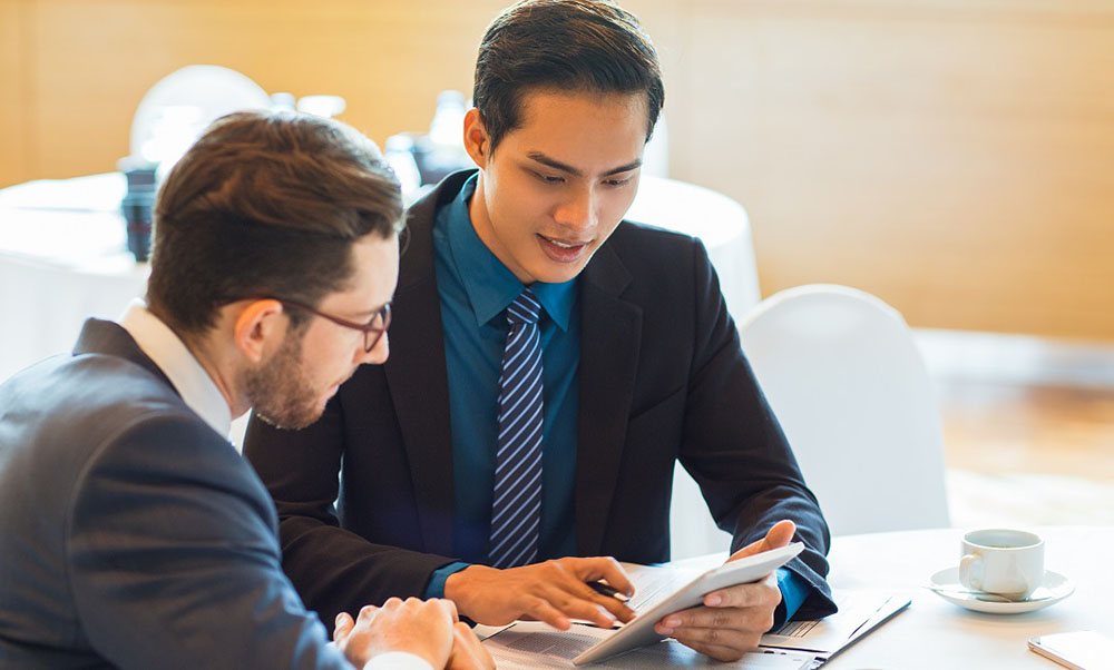 به مشتریان خود لبخند بزنید