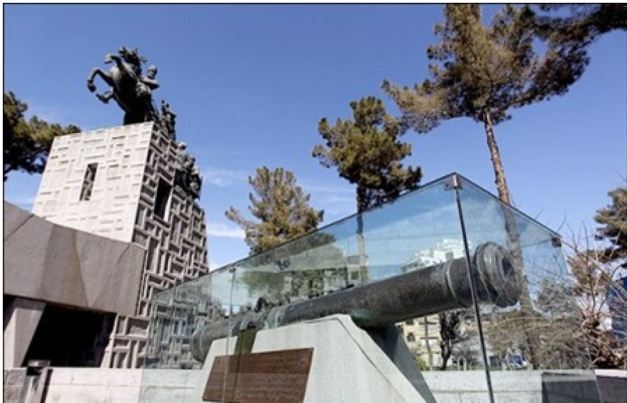  "هتل داری به سبک ایرانی" 