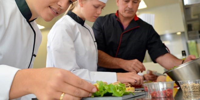  آموزش و شرح وظایف پرسنل آشپزخانه های حرفه ای با آخرین استانداردها