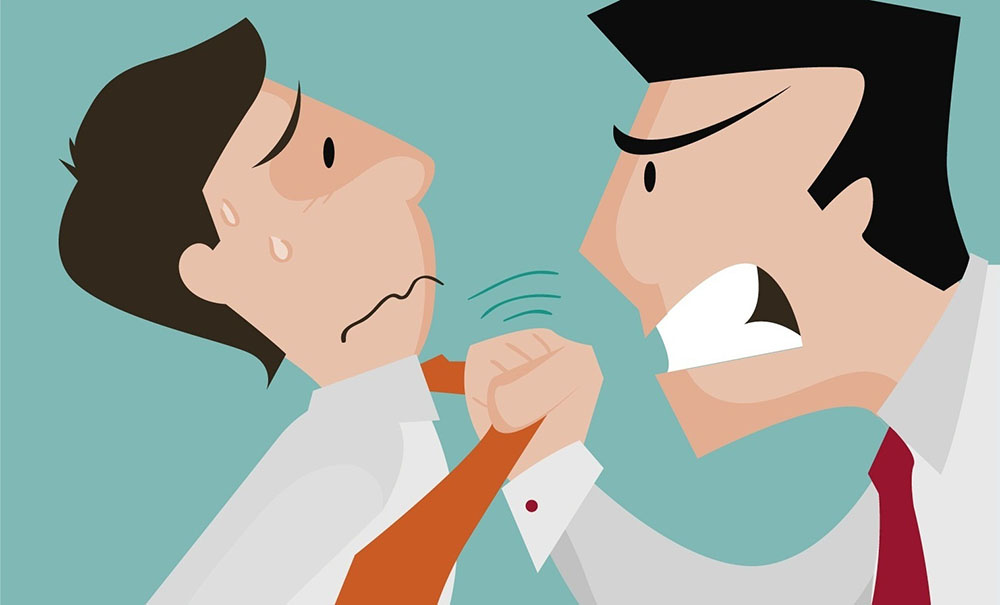 کارکنان رستوران گاهی برای تخلیه عصبانیت خود در محیط کارشان به رفتارهای غیرخشونت‌آمیز دست می‌زنند.