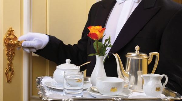  آموزش میزبانی ، تشریفات و مدیریت رستوران