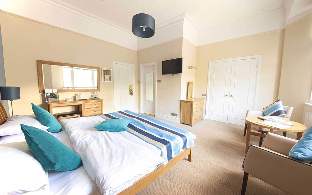 وظایف لاندری هتل (آشنایی با ماشین آلات)