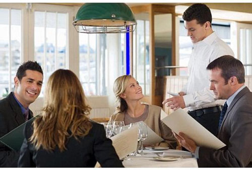  تاریخ شکل گیری رستوران و غذا خوردن در بیرون از خانه