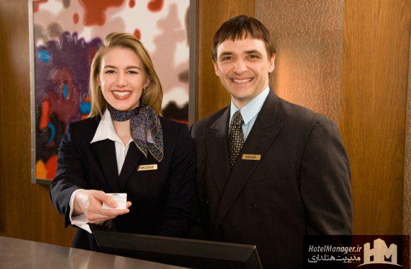 آموزش استفاده از Upselling به کارکنان