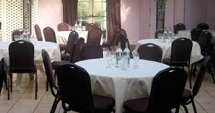 بهترین روش برای چیدن میزهای رستوران